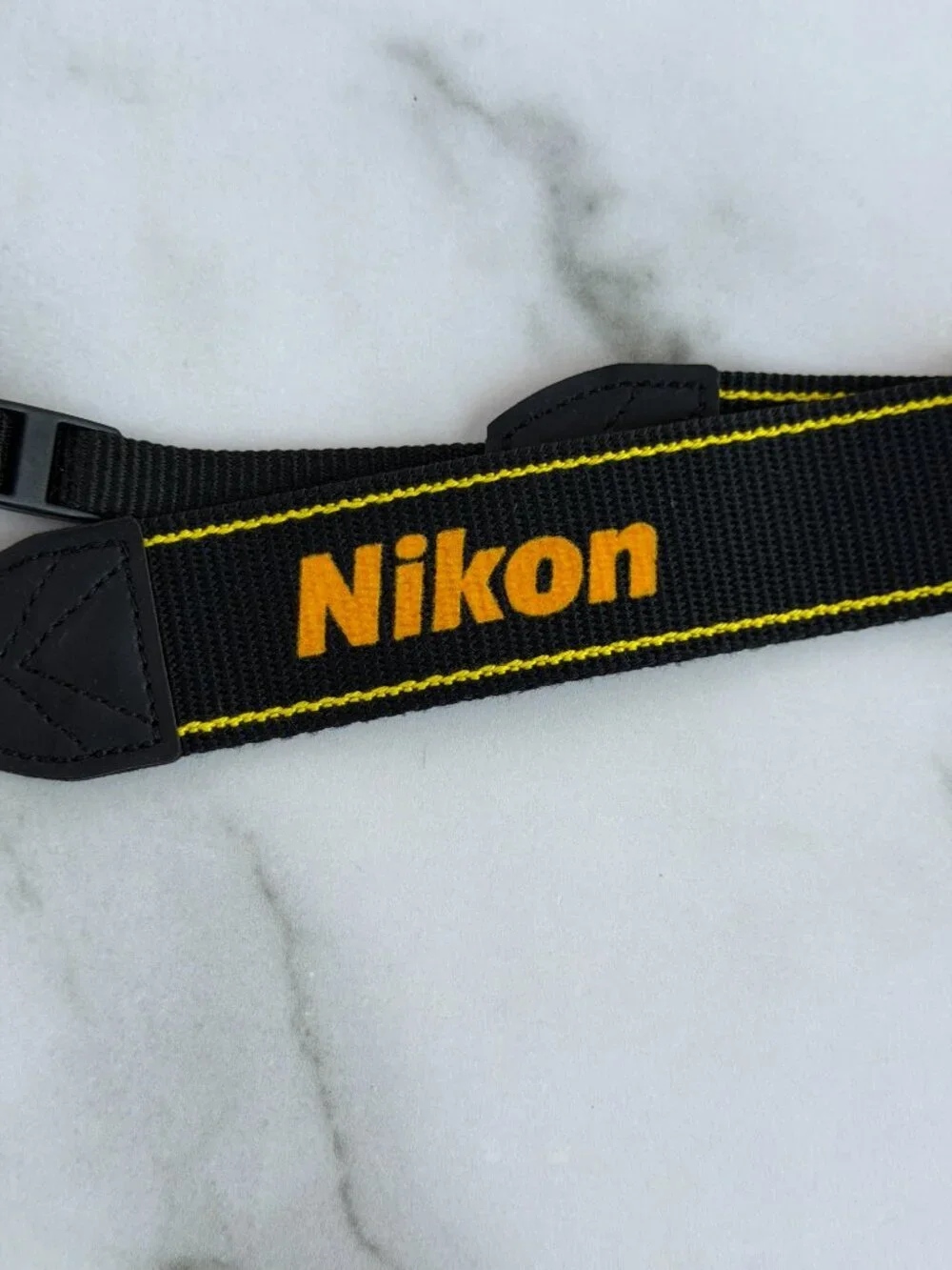 Genuine Nikon OEM DSLR Camera Neck Strap Black Yellow Adjustable